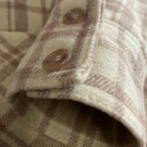 Forever 21, Button up Jacket, Size XS Worn 3 times Cream and Light brown color - Picture 4 of 5